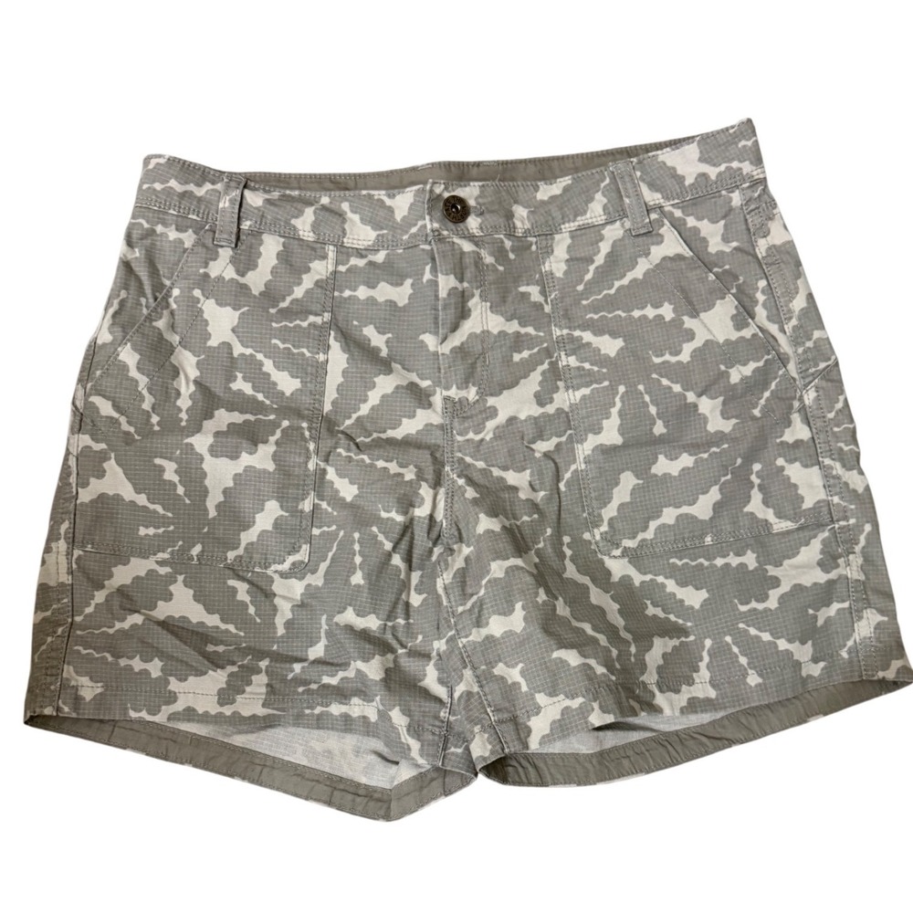 The North Face Womens Grey Camo Ripstop Utility Hiking Shorts Size 8 Stretch